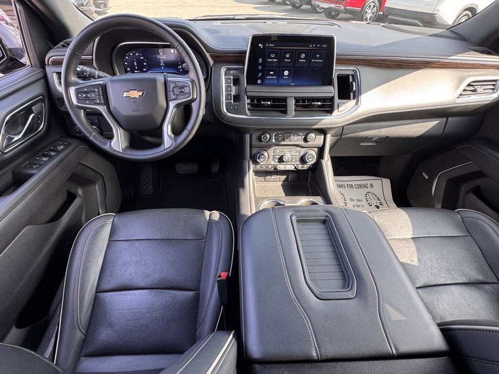 Used 2023 Chevrolet Suburban Premier image 30