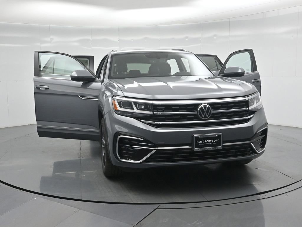Used 2021 Volkswagen Atlas Cross Sport SE image 49