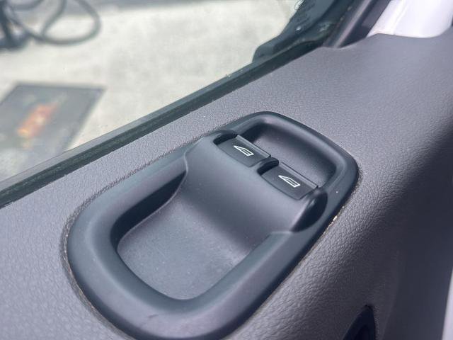 Certified 2022 Ford Transit 250 w/ Exterior Upgrade Package image 10