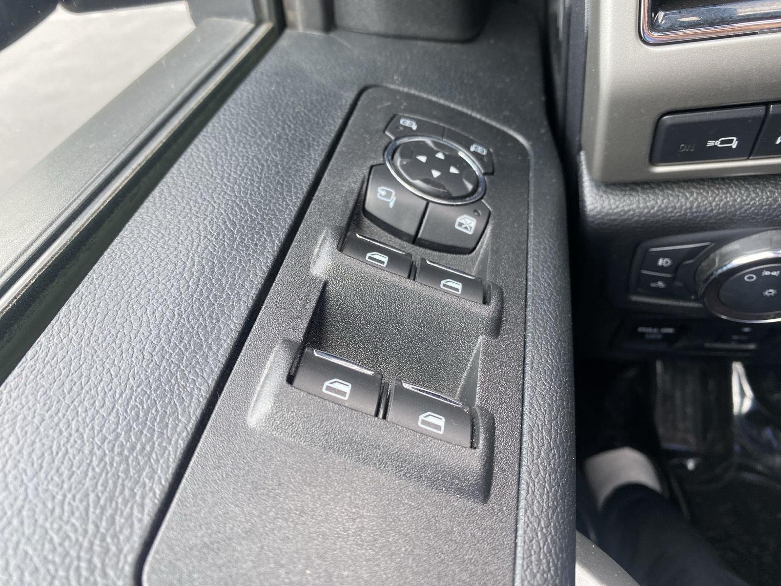 Certified 2019 Ford F150 Lariat w/ Equipment Group 502A Luxury AWD/4WD image 20