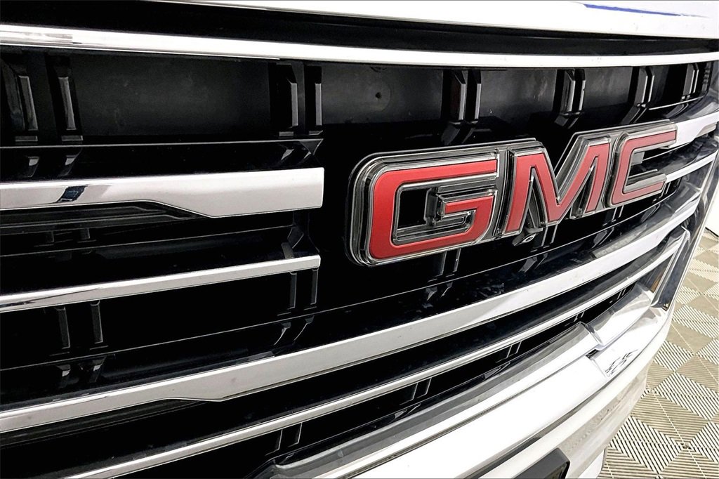 Used 2021 GMC Yukon SLT w/ SLT Premium Package image 24