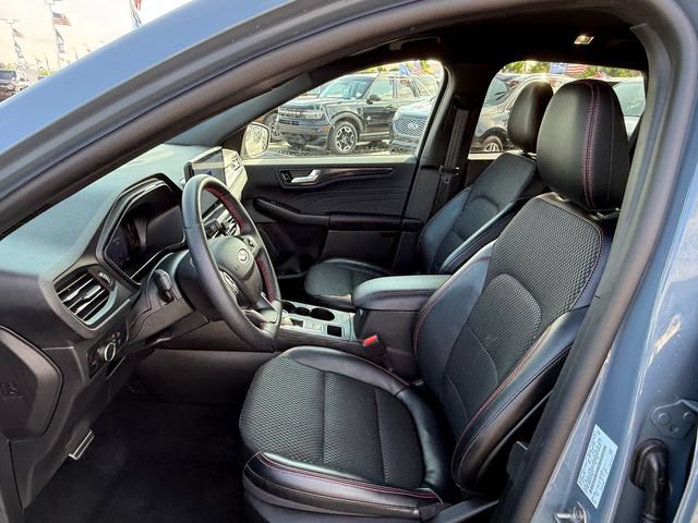 Certified 2024 Ford Escape ST-Line w/ Tech Pack #1 AWD/4WD image 6