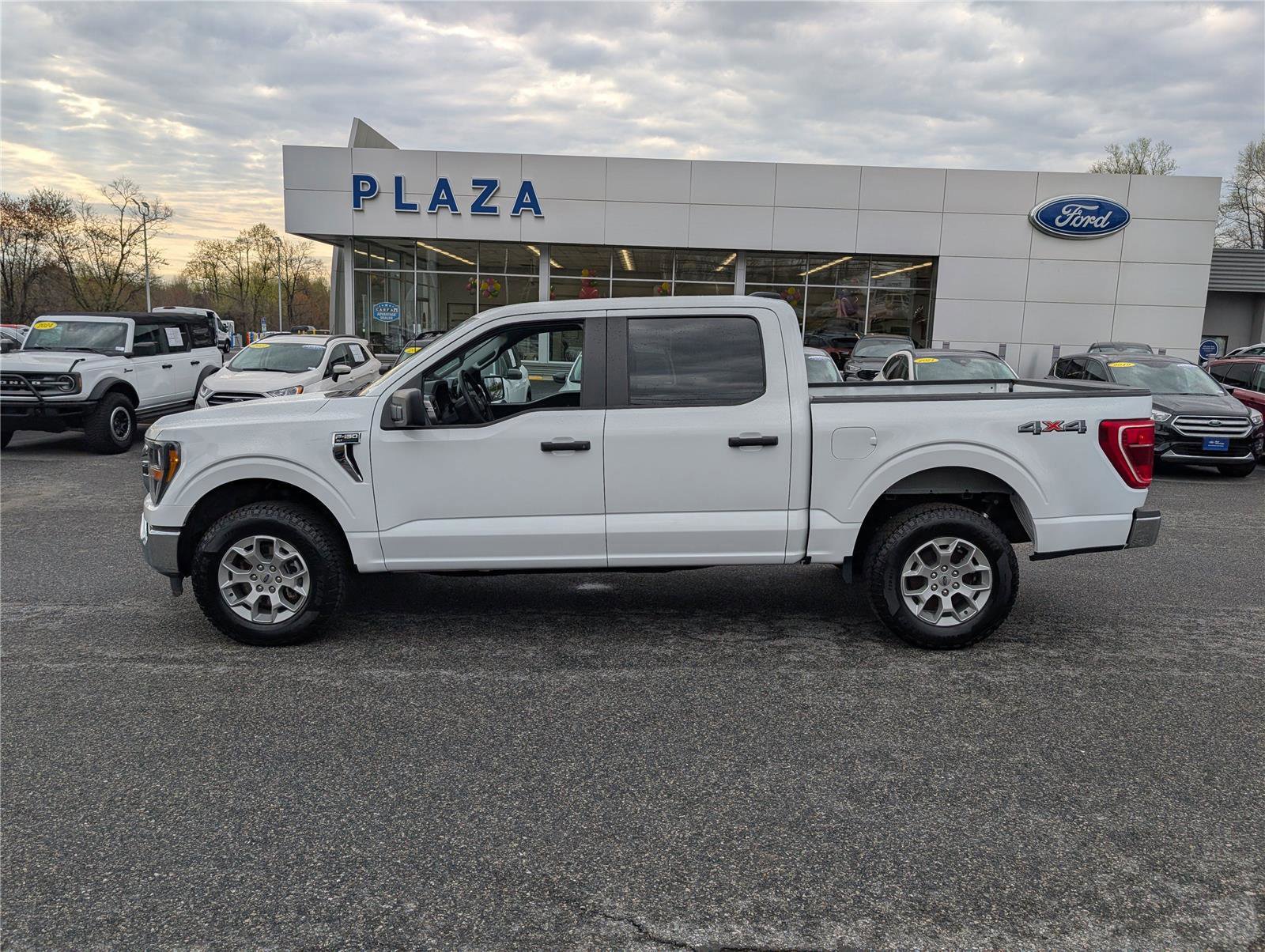 Certified 2023 Ford F150 XLT image 3