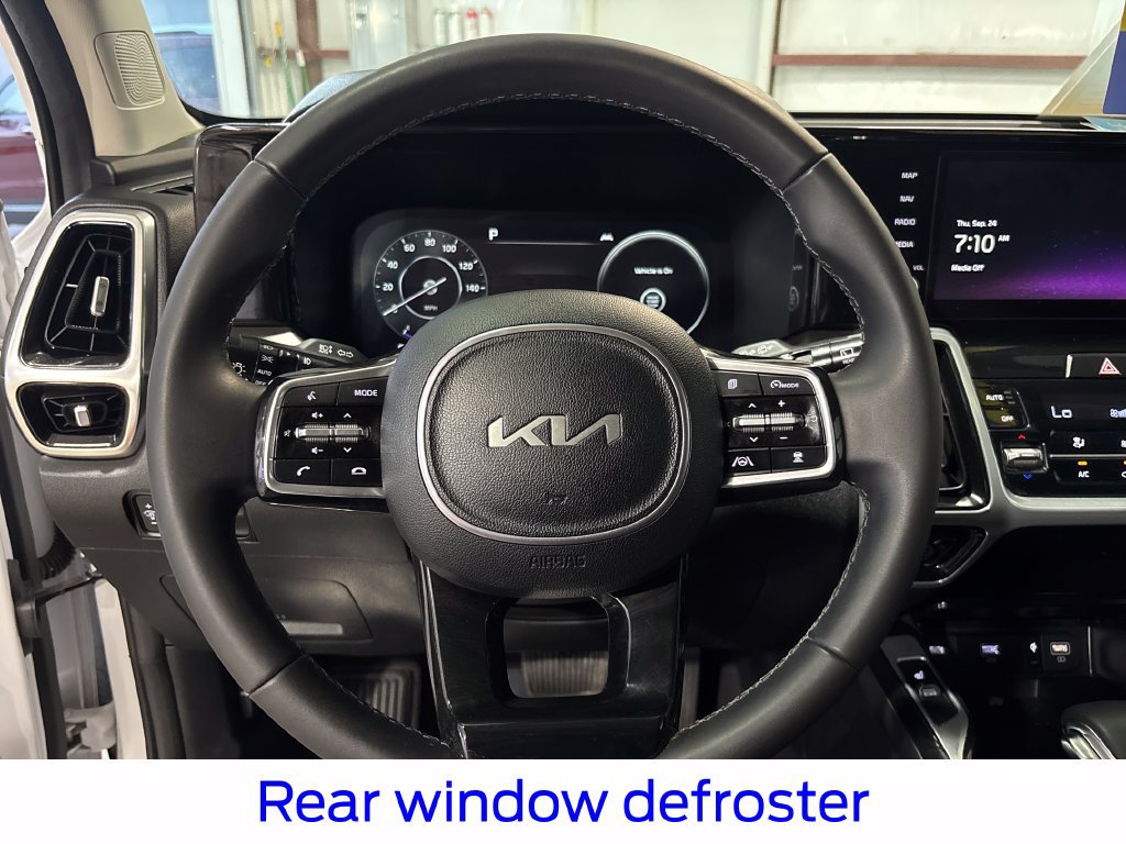 Used 2023 Kia Sorento SX AWD/4WD image 14