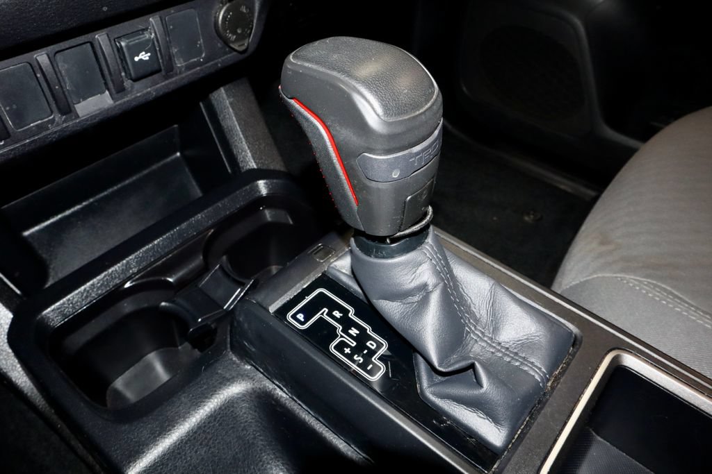 Used 2023 Toyota Tacoma SR AWD/4WD image 31