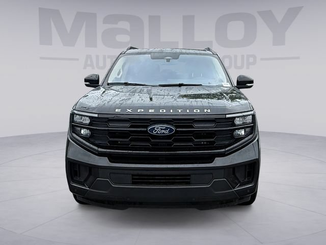 Certified 2025 Ford Expedition Active AWD/4WD image 8