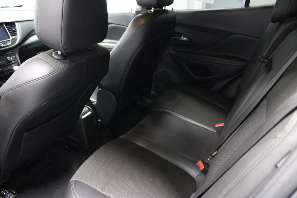 Used 2020 Buick Encore Preferred FWD image 19