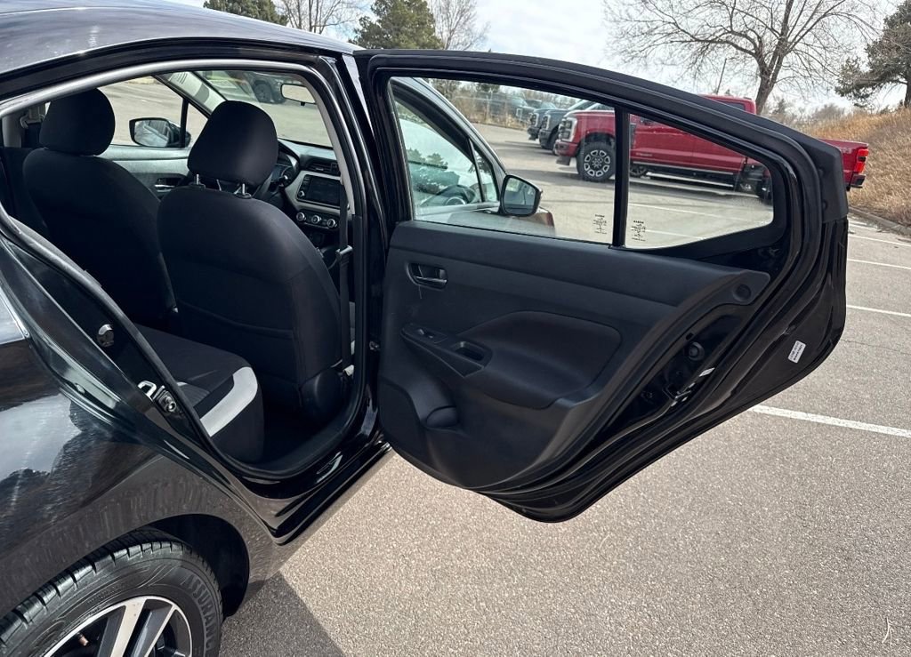 Used 2021 Nissan Versa SV image 23