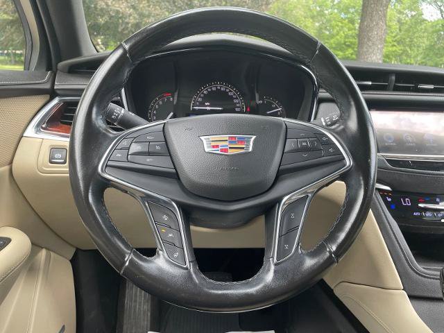 Used 2019 Cadillac XT5 Premium Luxury w/ Driver Assist Package AWD/4WD image 14