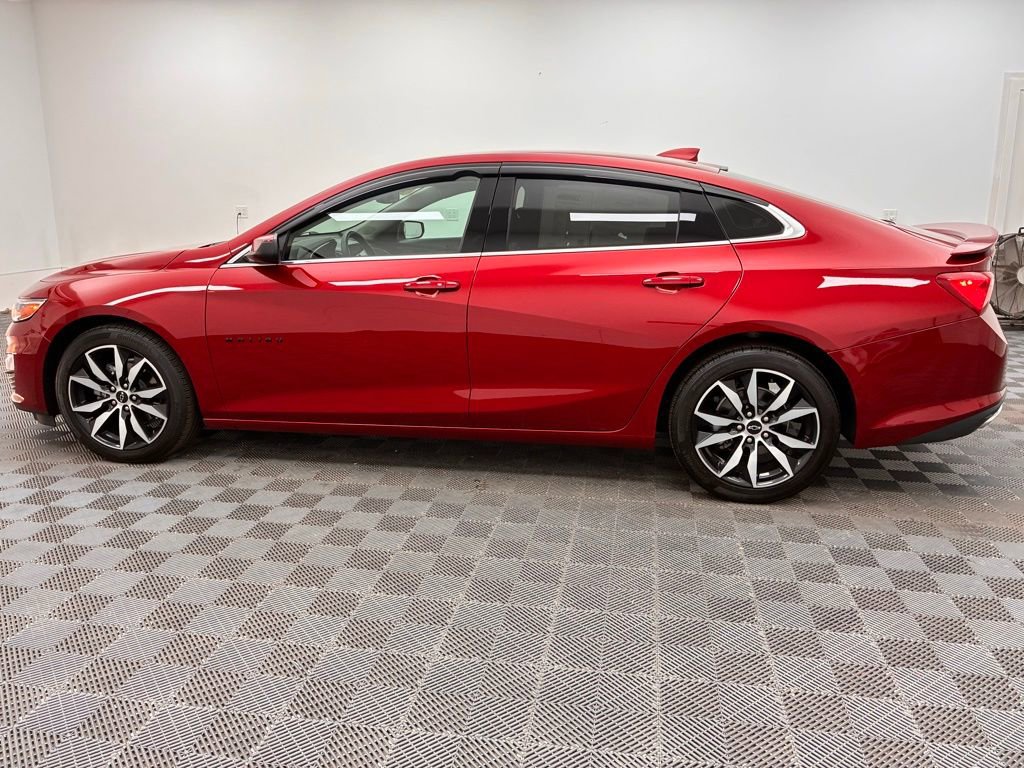 Used 2024 Chevrolet Malibu RS w/ LPO, Floor Liner Package image 9