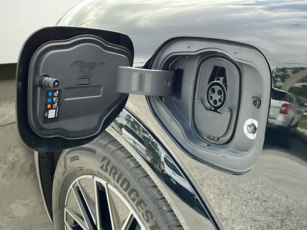 Certified 2025 Ford Mustang Mach-E Premium image 22
