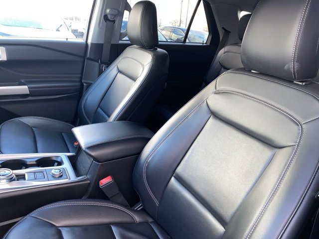 Certified 2023 Ford Explorer XLT w/ Equipment Group 202A image 21