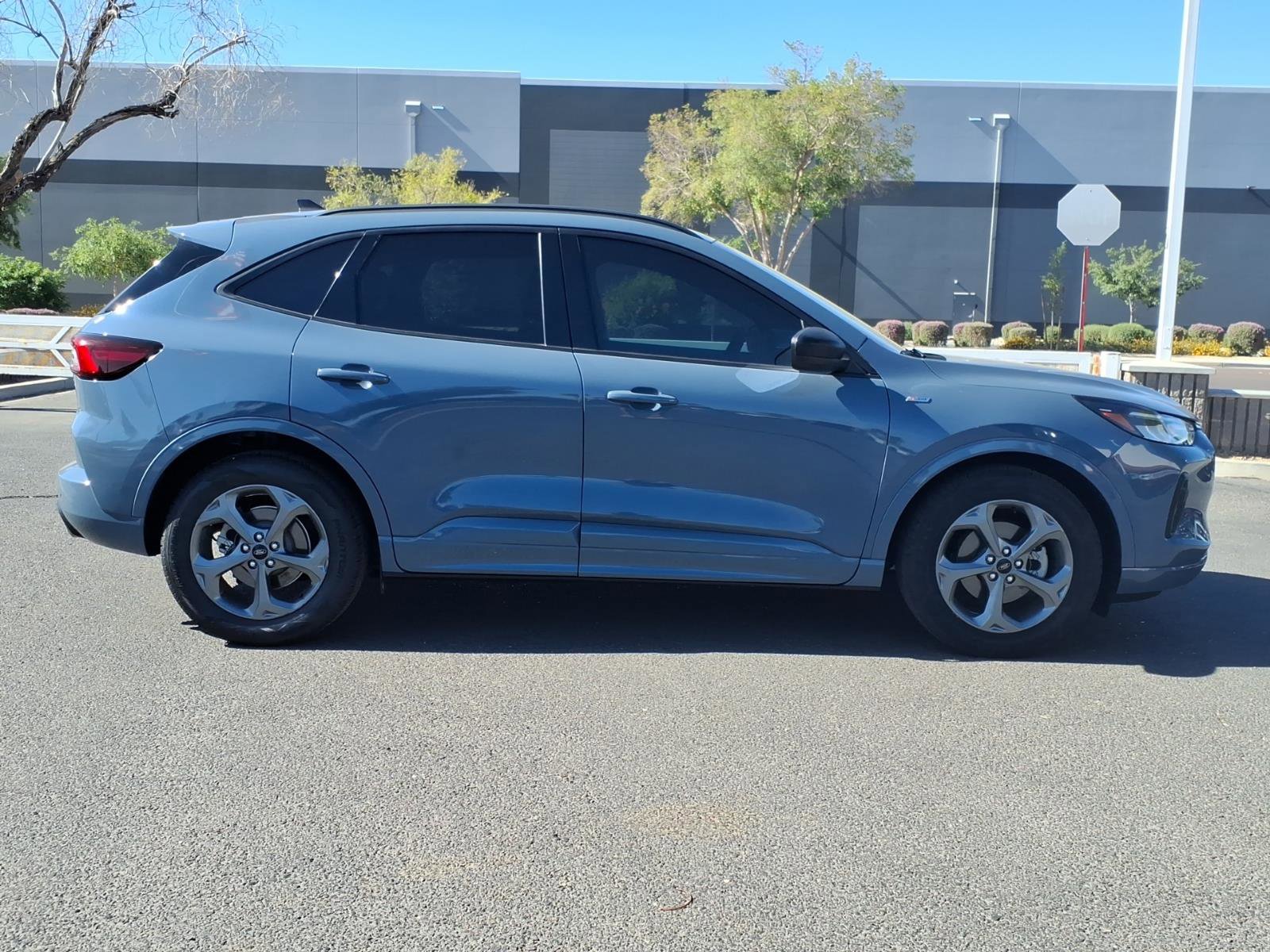 Certified 2023 Ford Escape ST-Line w/ Tech Pack #1 FWD image 6