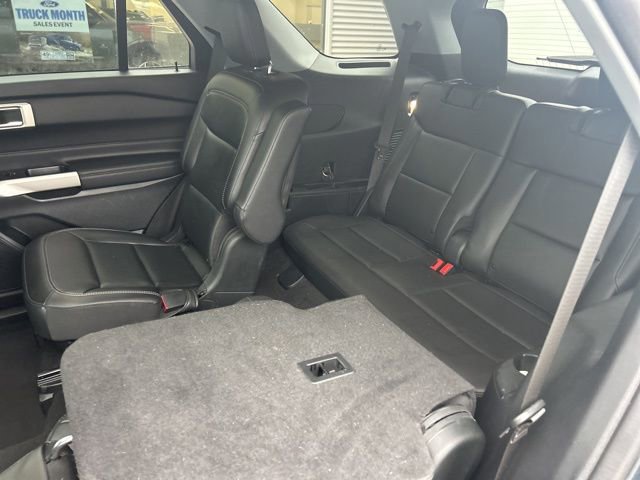 Certified 2022 Ford Explorer XLT w/ Equipment Group 202A image 27