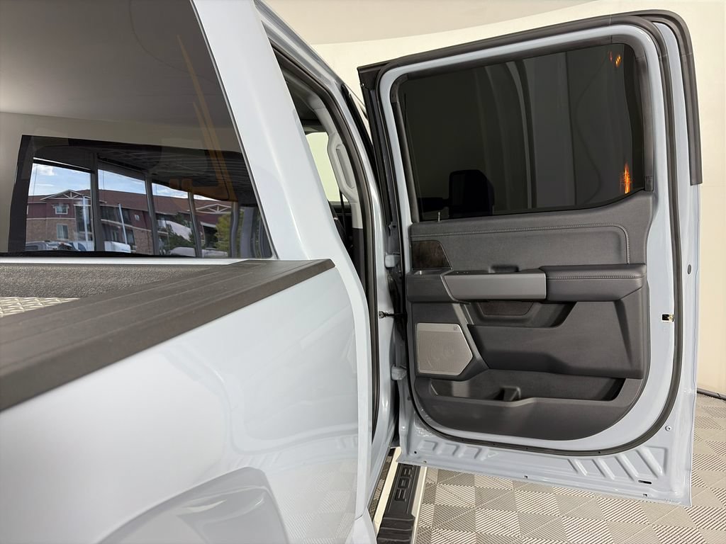 Certified 2025 Ford F350 Lariat AWD/4WD image 30
