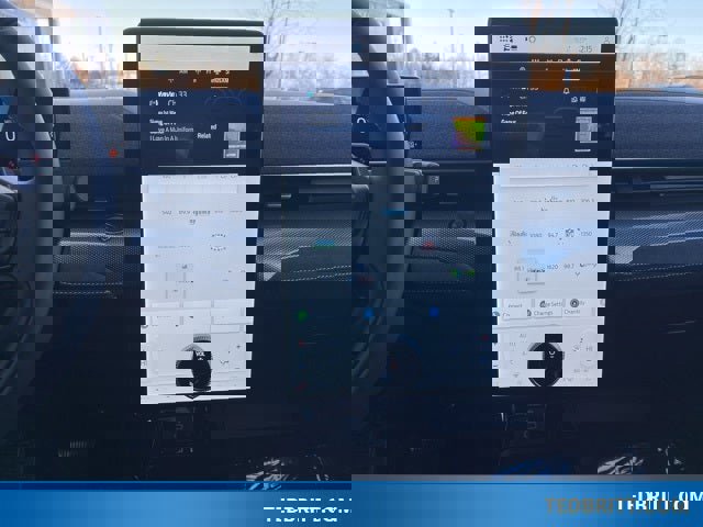 Certified 2025 Ford Mustang Mach-E GT image 33