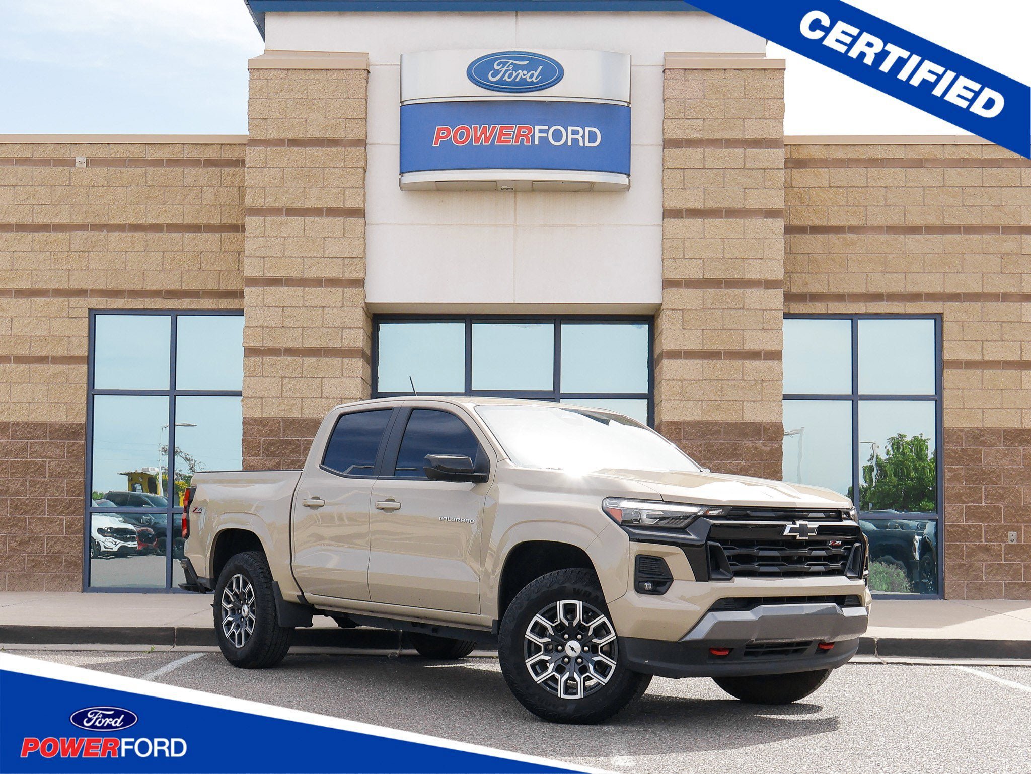 Used 2023 Chevrolet Colorado Z71 w/ Z71 Convenience Package 2