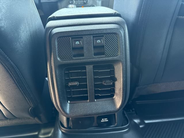 Certified 2025 Ford Bronco Outer Banks w/ Black Appearance Package AWD/4WD image 18
