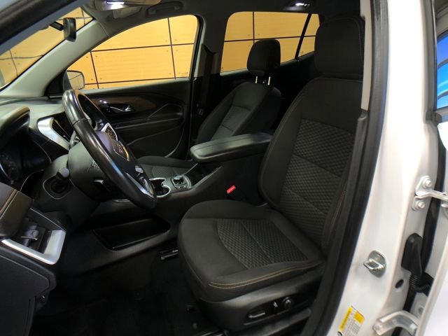Used 2020 GMC Terrain SLE w/ Driver Convenience Package image 10