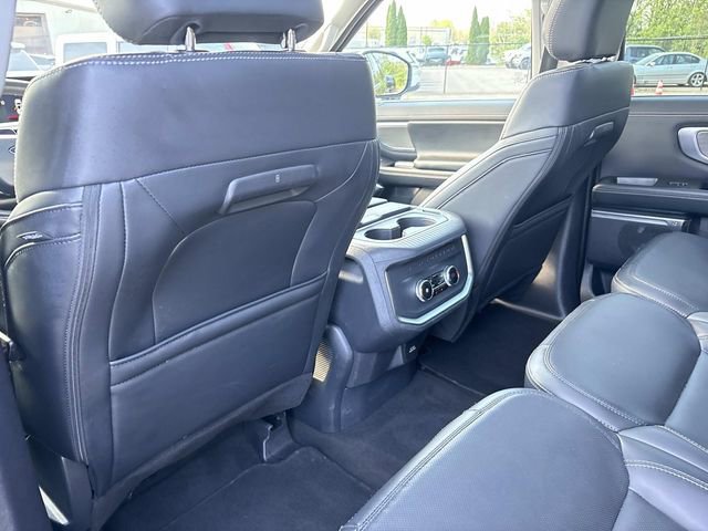 Certified 2025 Ford Expedition Max Platinum image 17