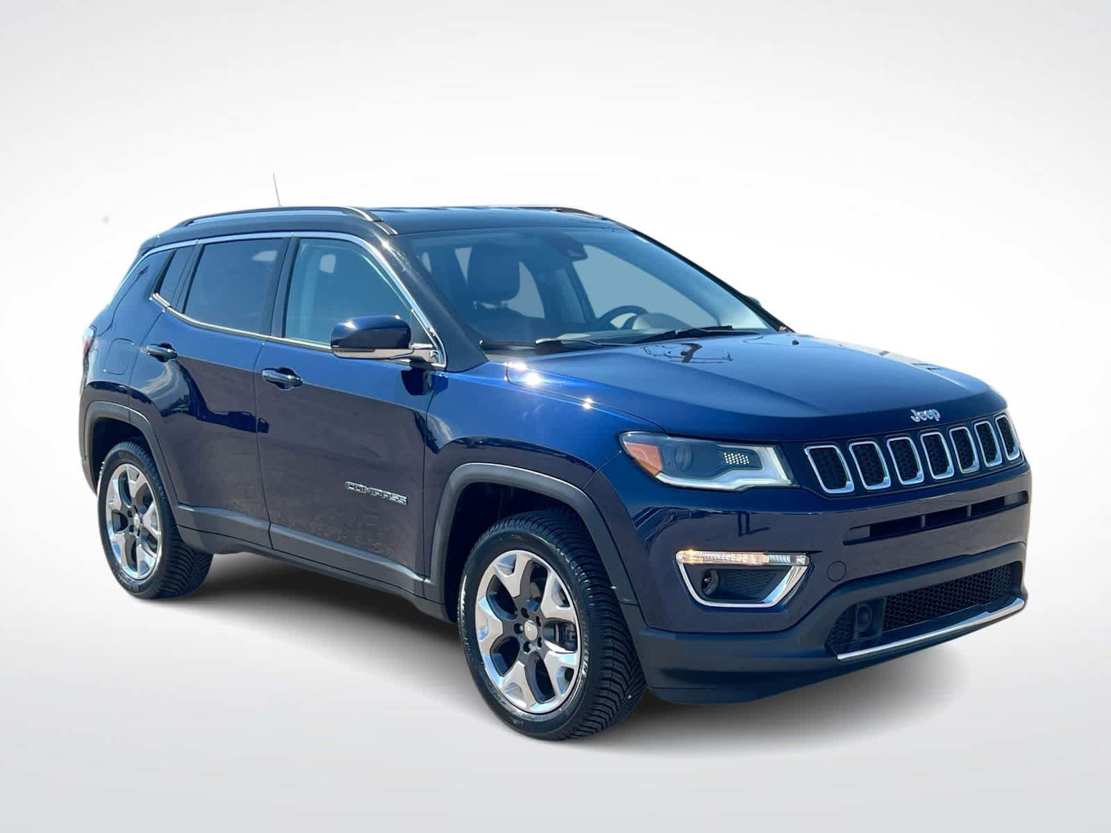 Used 2018 Jeep Compass Limited AWD/4WD image 2