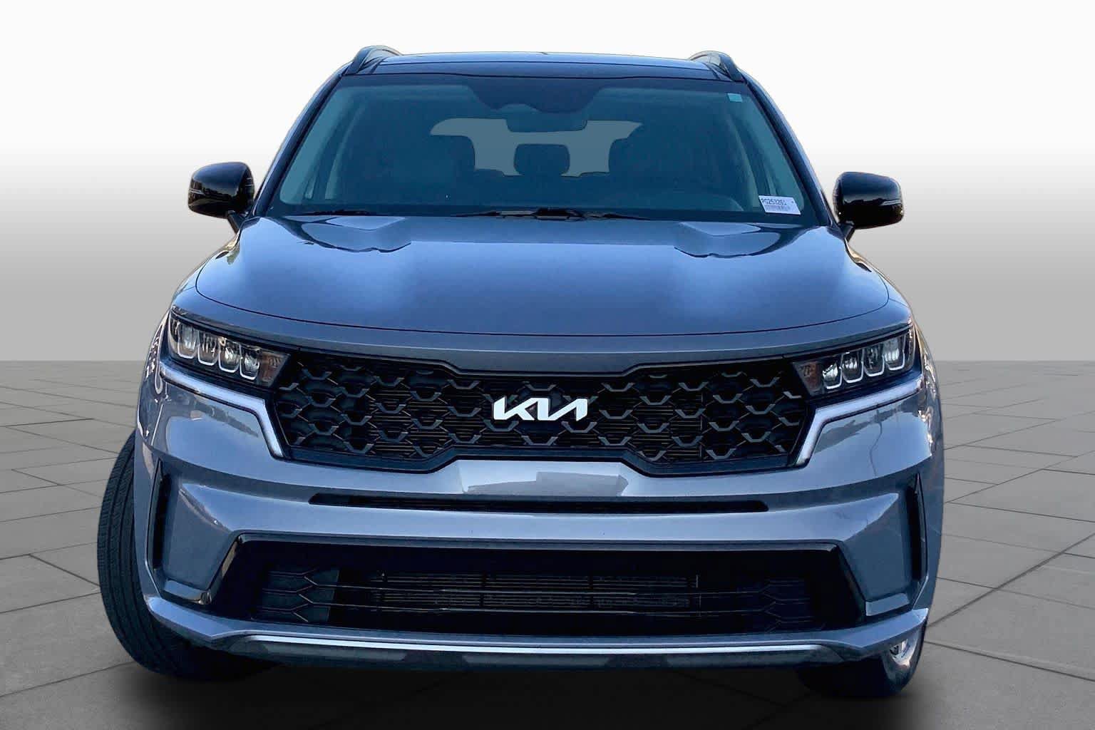 Used 2023 Kia Sorento S w/ Panoramic Sunroof Package FWD image 4