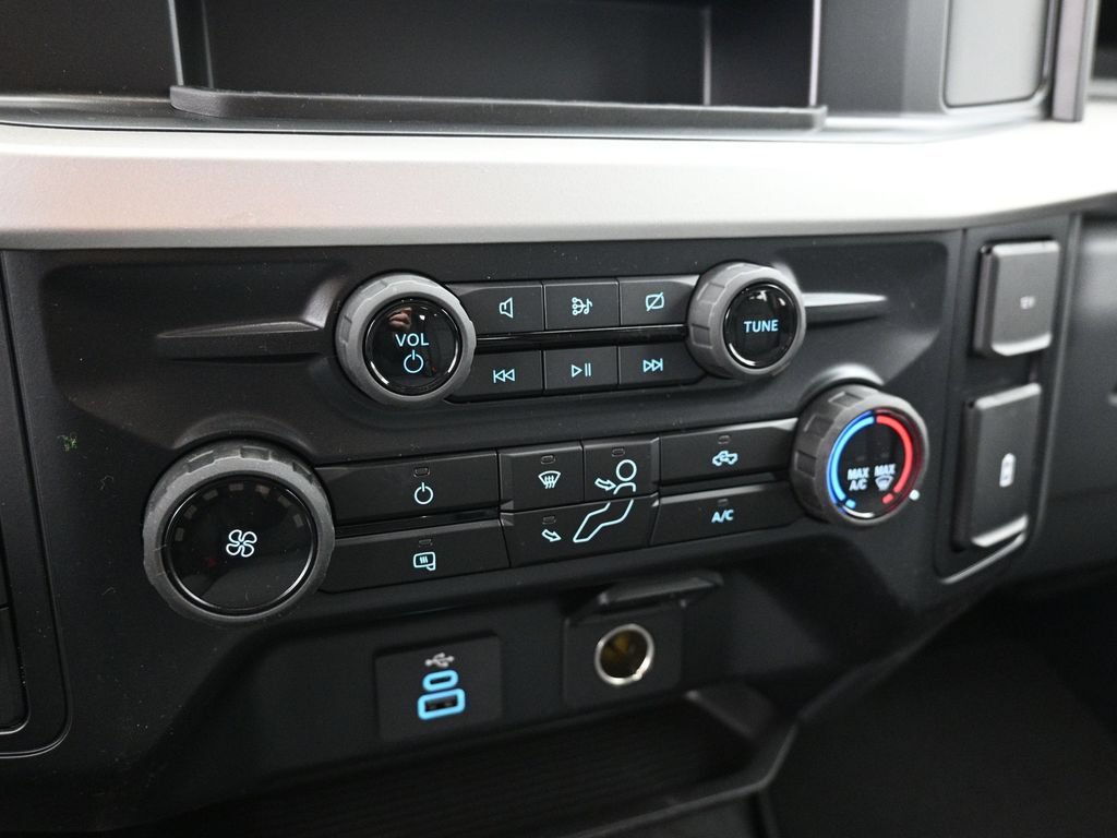 Certified 2024 Ford F250 XL w/ STX Appearance Package AWD/4WD image 17