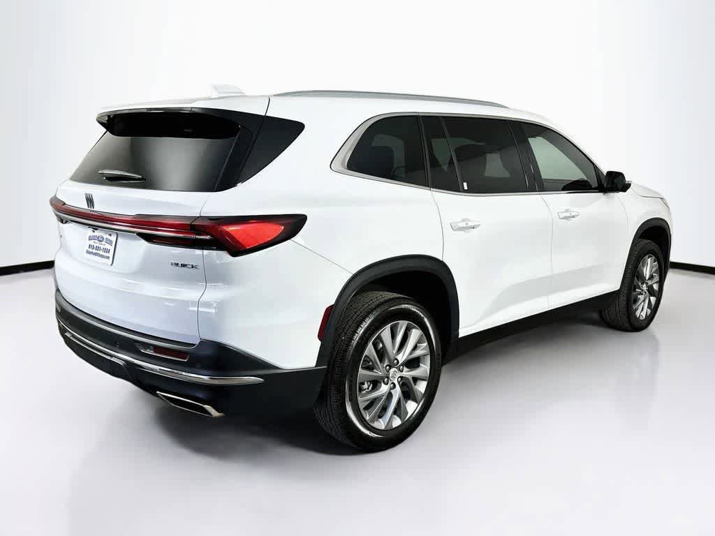 Used 2025 Buick Enclave Preferred FWD image 24