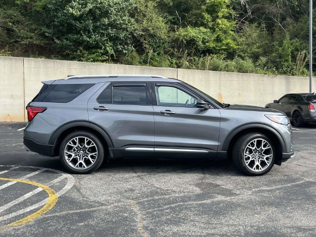 Certified 2025 Ford Explorer Platinum w/ Ultimate Package RWD image 2