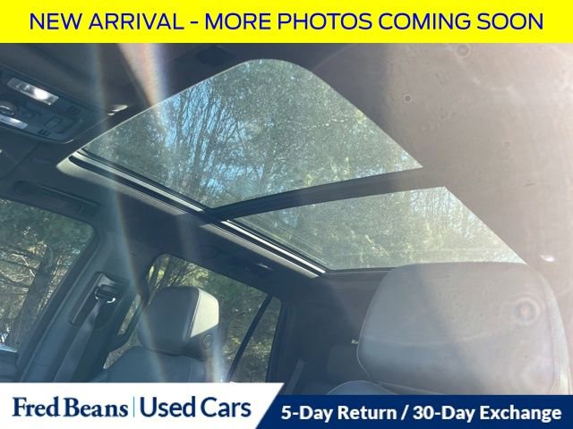 Used 2022 Chevrolet Tahoe Z71 w/ Luxury Package image 19