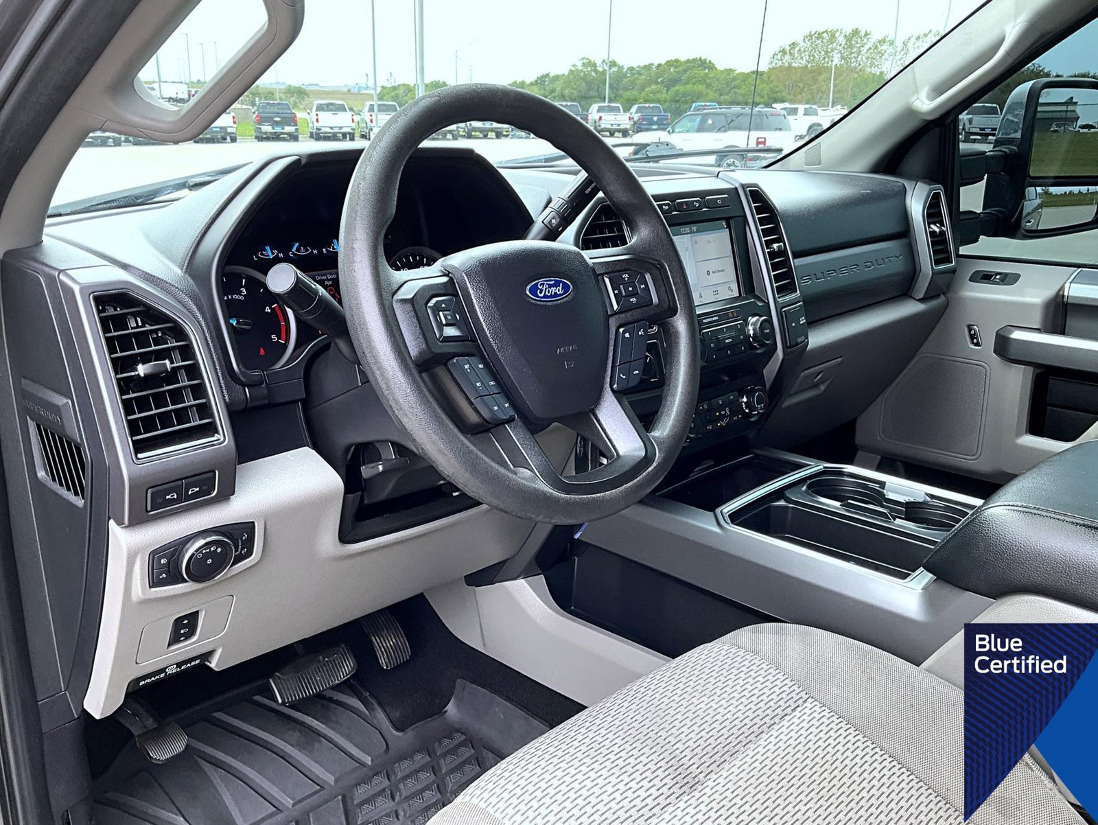 Certified 2019 Ford F250 XLT w/ XLT Premium Package AWD/4WD image 11