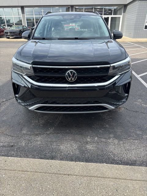 Used 2024 Volkswagen Taos S image 3