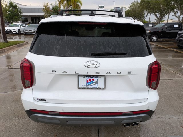 Used 2025 Hyundai Palisade Limited image 3