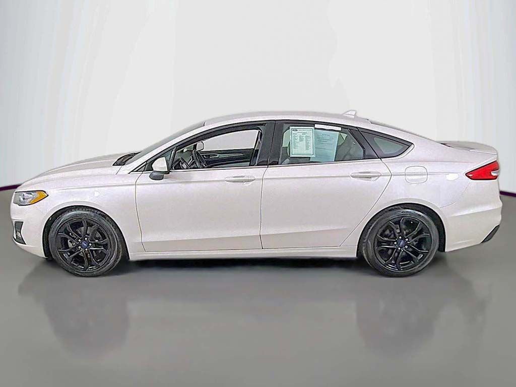Certified 2019 Ford Fusion SE w/ Equipment Group 151A image 12