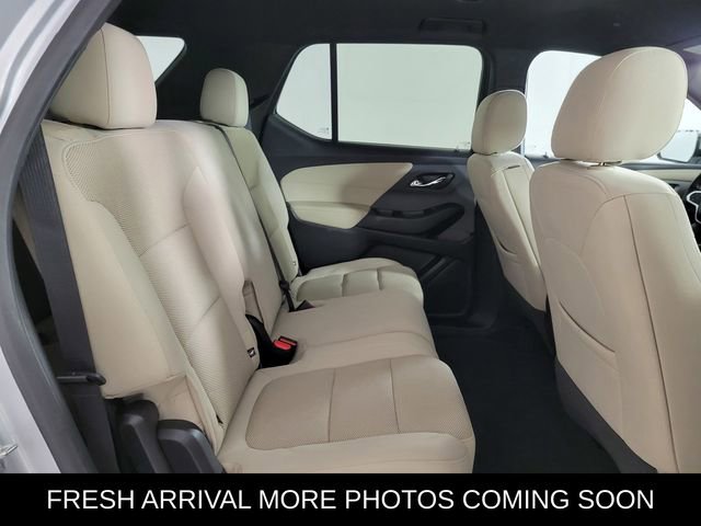 Used 2022 Chevrolet Traverse LS image 17