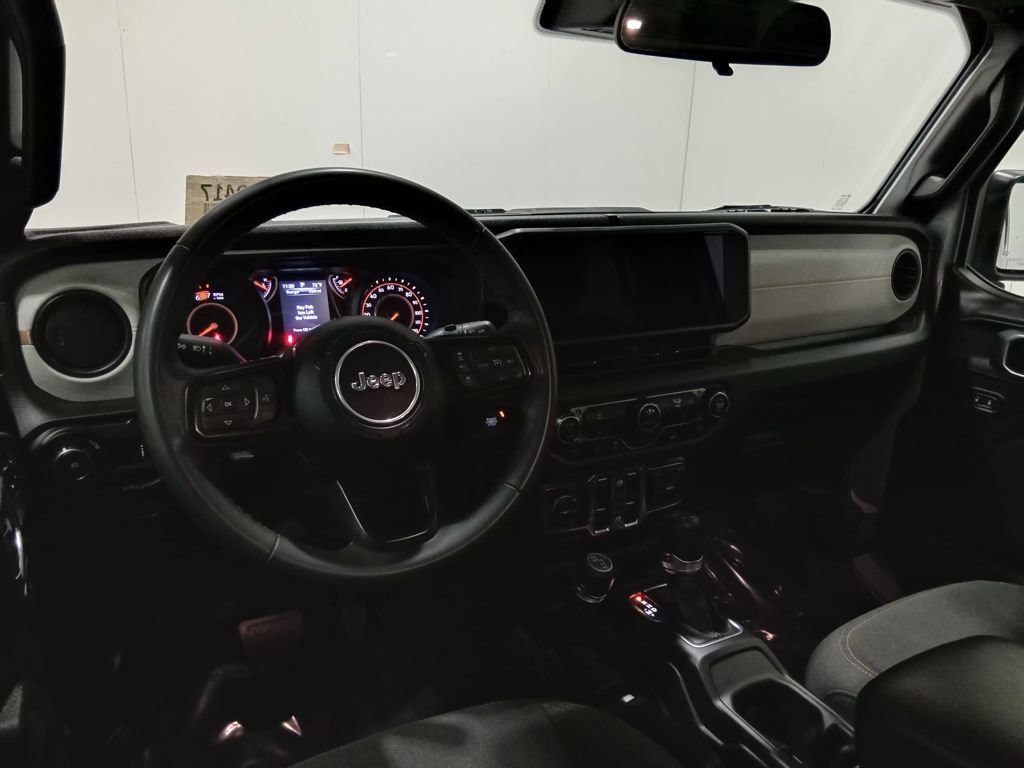 Used 2024 Jeep Wrangler Sport S image 14