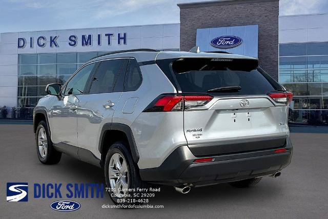 Used 2025 Toyota RAV4 XLE FWD image 4