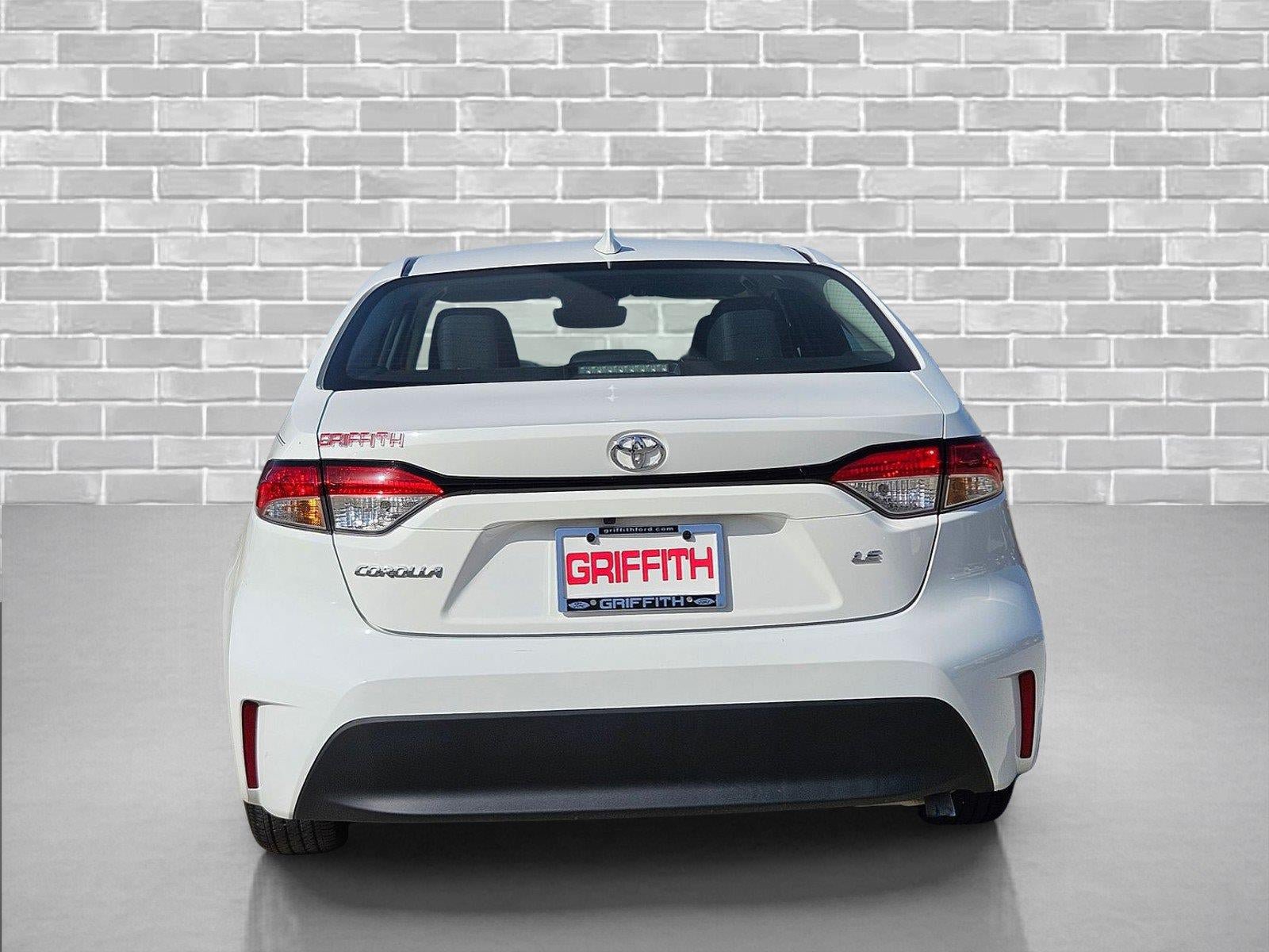 Used 2025 Toyota Corolla LE FWD image 5