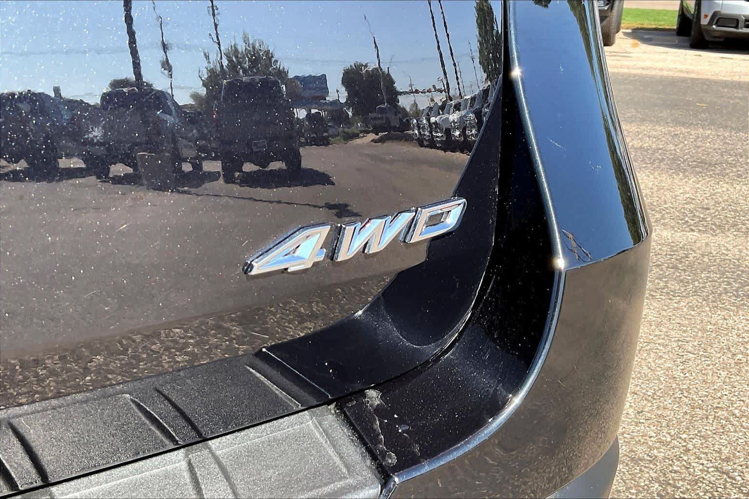Certified 2025 Ford Explorer ST-Line AWD/4WD image 30