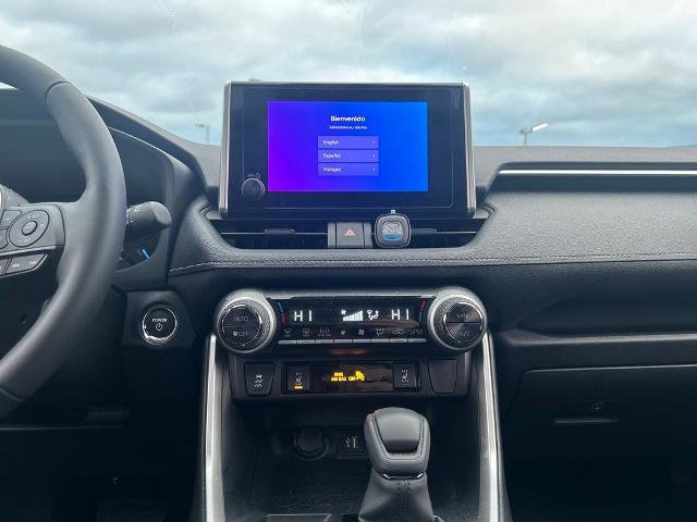 Used 2025 Toyota RAV4 XLE w/ Convenience Package image 27