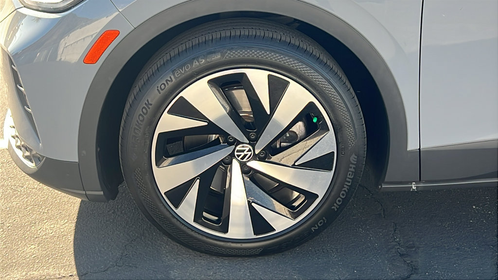 Used 2021 Volkswagen ID.4 Pro S w/ Gradient Package RWD image 7