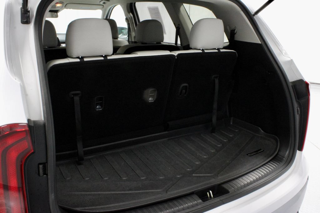 Used 2024 Kia Telluride S AWD/4WD image 14
