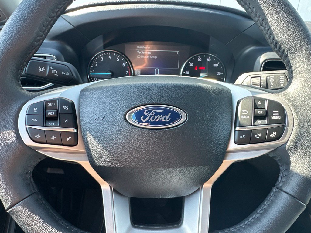 Certified 2024 Ford Explorer XLT w/ Equipment Group 202A AWD/4WD image 38