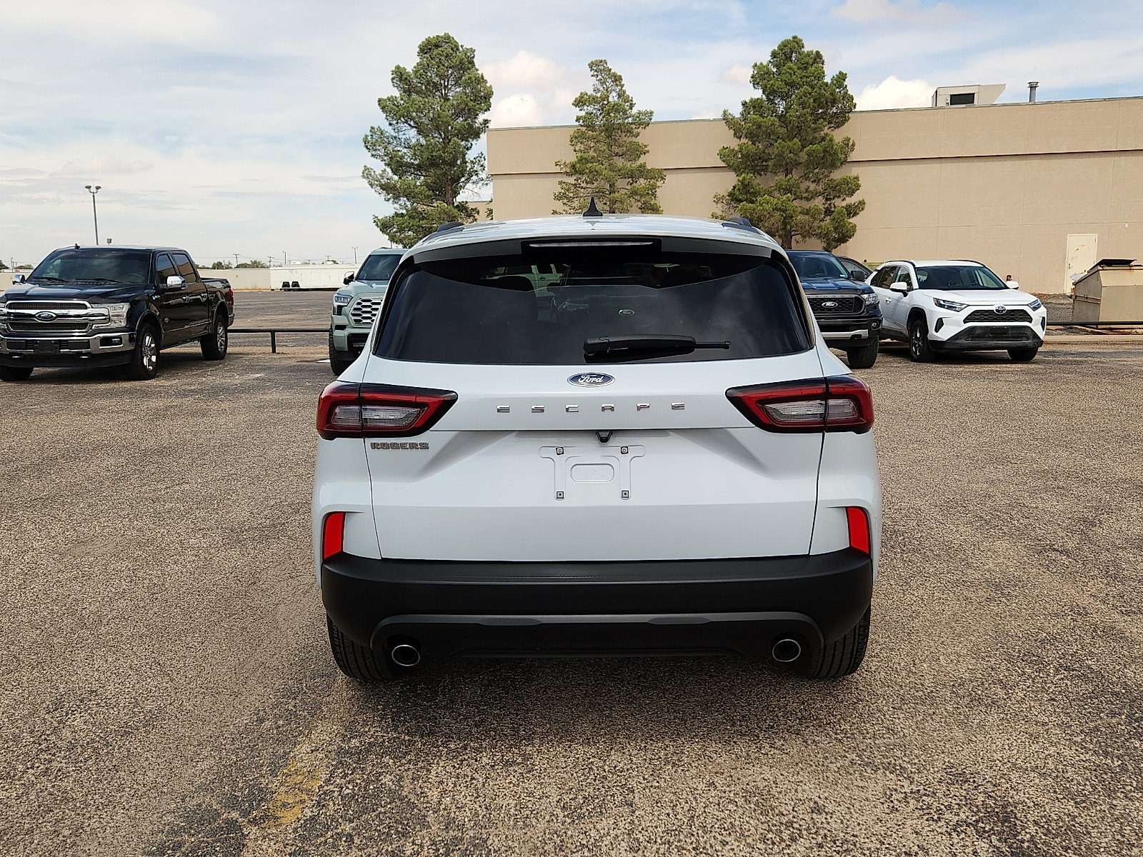 Certified 2025 Ford Escape ST-Line FWD image 6