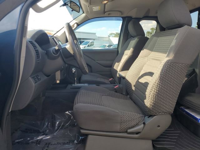 Used 2017 Nissan Frontier SV image 13