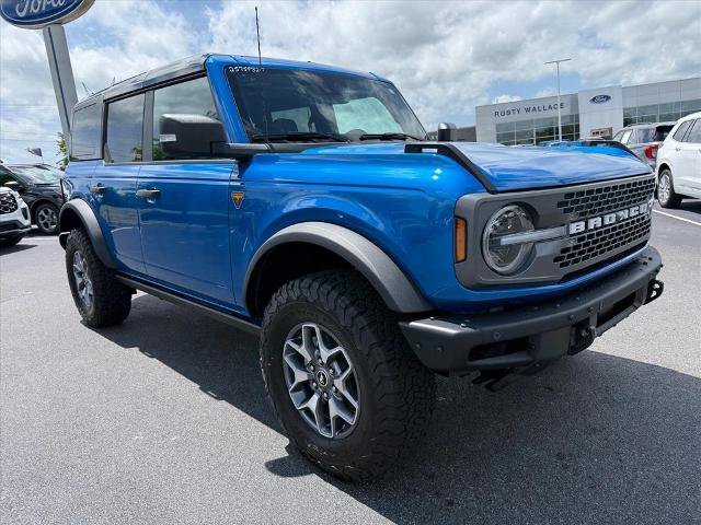 Certified 2025 Ford Bronco Badlands AWD/4WD image 2