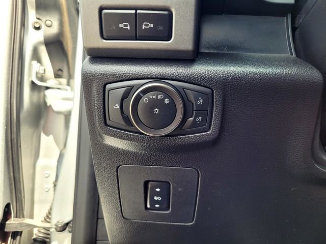 Certified 2018 Ford F150 Raptor w/ Equipment Group 802A Luxury image 16