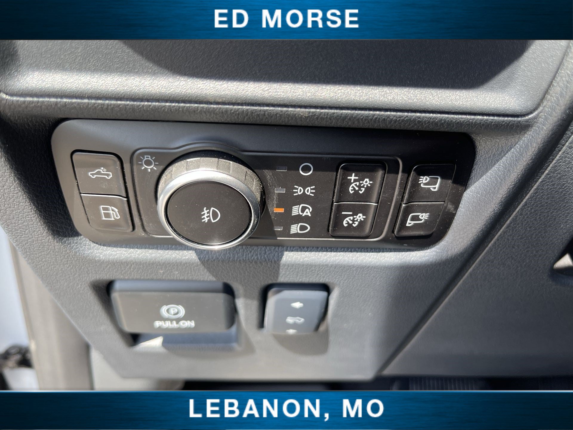 Certified 2025 Ford F150 Platinum w/ Equipment Group 702A High AWD/4WD image 17