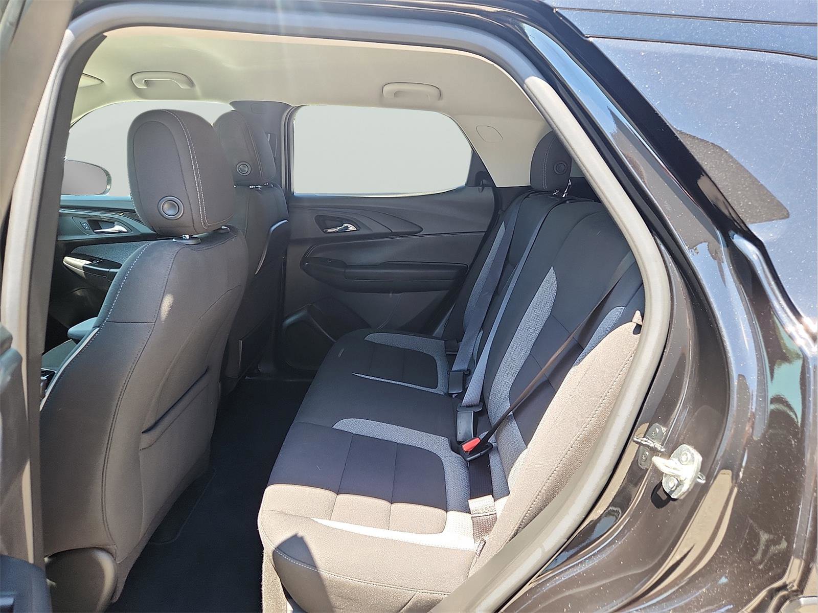 Used 2023 Chevrolet TrailBlazer LT FWD image 8