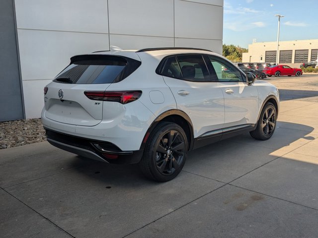 Used 2023 Buick Envision Essence w/ Technology Package I image 5